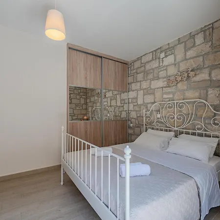 Villa Petrina 3 By The Sea *